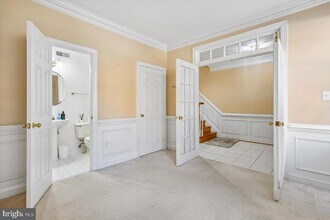 1053 N Stuart St in Arlington, VA - Building Photo - Building Photo