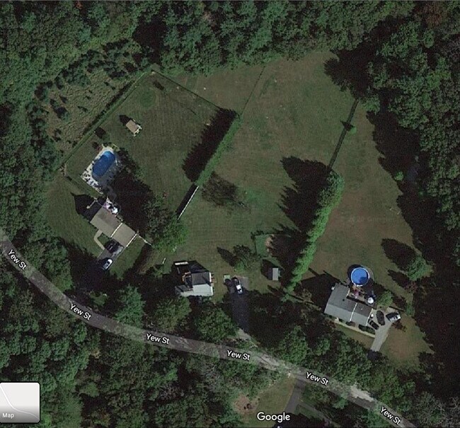 96 Yew St Rentals in Douglas, MA