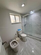 10351 NW 127th St in Hialeah Gardens, FL - Building Photo - Building Photo
