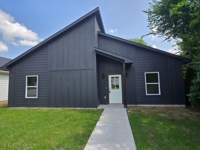 property at 212 E Park Ave