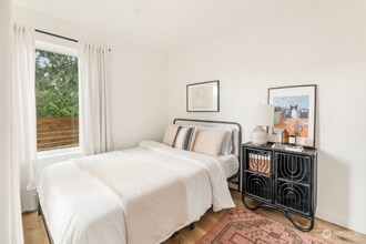 9429B 18th Ave SW in Seattle, WA - Building Photo - Building Photo