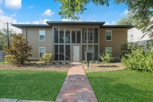 property at 442 E Huisache Ave