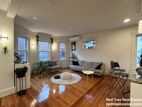 229 Harvard St, Unit 1 in Cambridge, MA - Building Photo - Building Photo