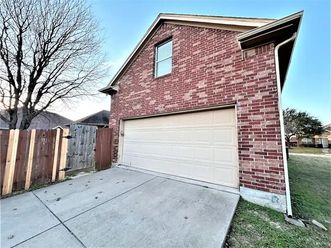 1103 Miramar Ave in Desoto, TX - Building Photo - Building Photo