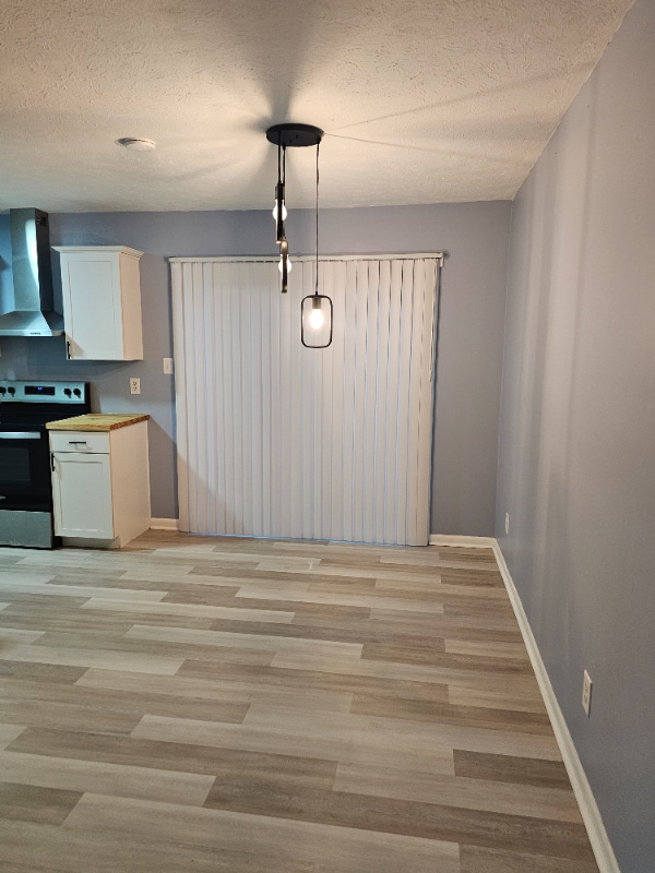 719 Hedgelawn Way in Fayetteville, NC - Building Photo - Building Photo