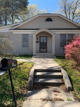 1304 Jefferson Ave in Oxford, MS - Building Photo - Building Photo