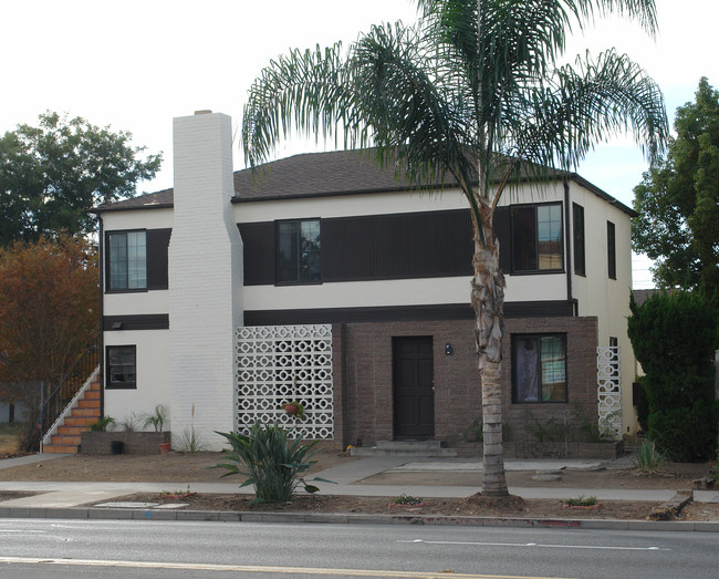 1414 N Broadway in Santa Ana, CA - Building Photo - Building Photo