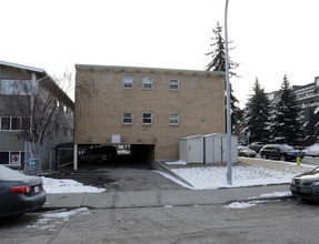 1224 Cameron Ave SW in Calgary, AB - Building Photo - Building Photo