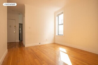 67 W 107th St in New York, NY - Building Photo - Building Photo