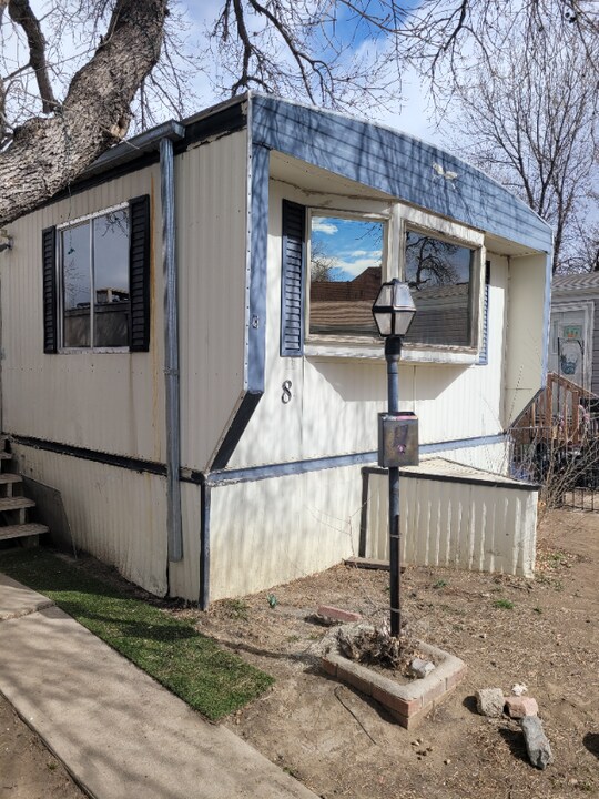 10 9th Ave in Longmont, CO - Building Photo