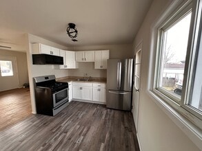 693 N Cherry St in Van Wert, OH - Building Photo - Building Photo