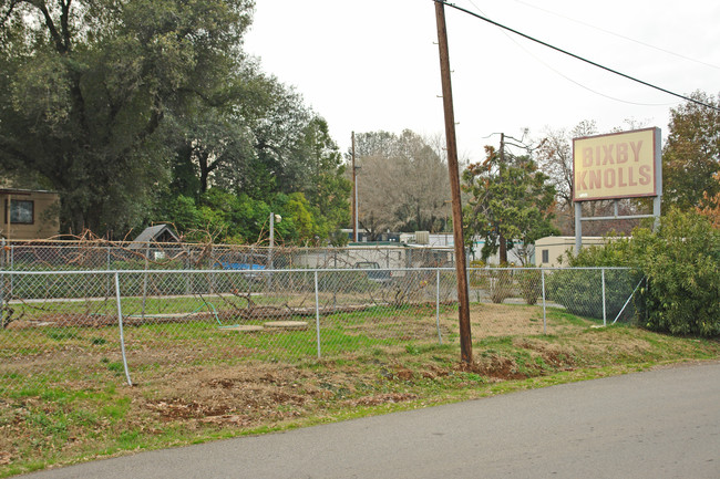 Bixby Knolls Mobile Home Park in Anderson, CA - Building Photo - Building Photo