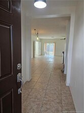 3918 SW Kakopo St in Port St. Lucie, FL - Building Photo - Building Photo