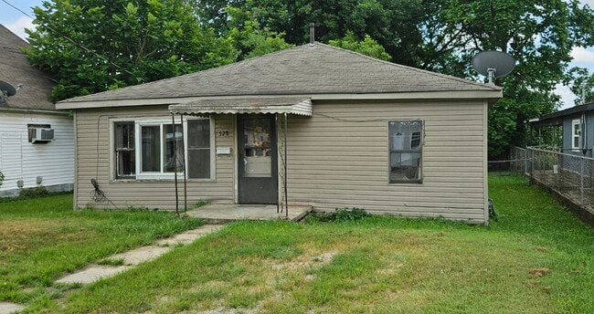 property at 528 E Lake St
