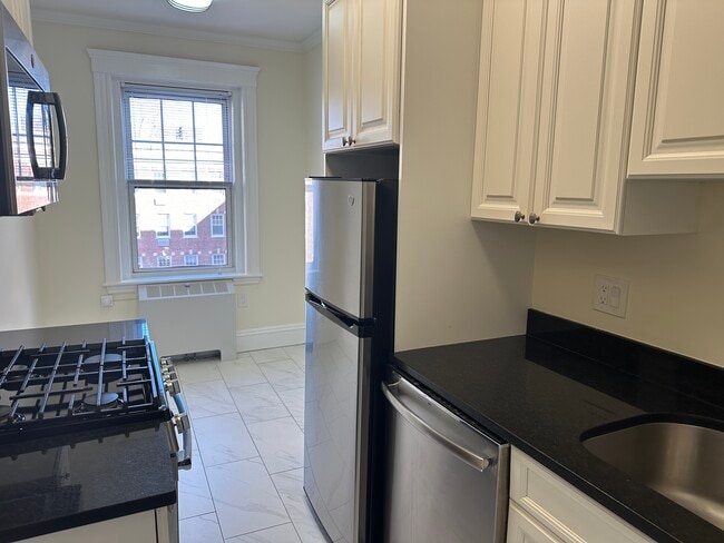 20 Chauncy St, Unit 8