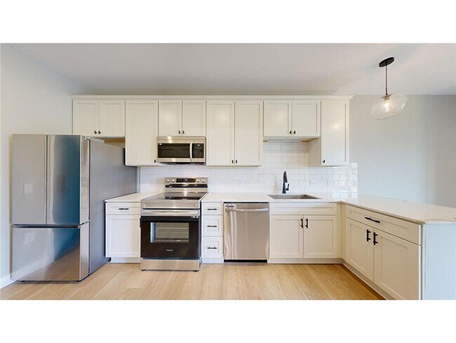 4738 Grand Ave S-Unit -303 in Minneapolis, MN - Building Photo - Building Photo