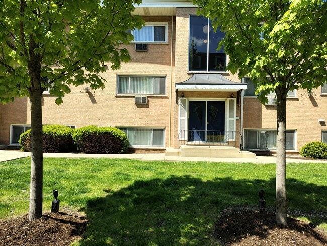 405 Wesley Ave in Oak Park, IL - Building Photo - Building Photo