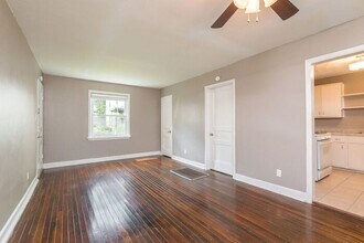 2038 Jefferson Ave in Memphis, TN - Building Photo - Building Photo