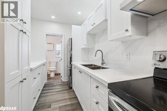 68 Peel St in Simcoe, ON - Building Photo - Building Photo