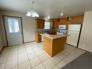 1454 N Fulbright Ave in Springfield, MO - Building Photo - Building Photo