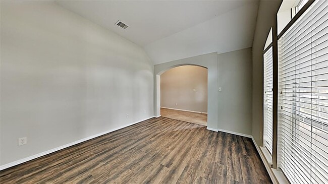 5623 Wagon Wheel Ln in Rosenberg, TX - Foto de edificio - Building Photo