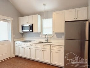 2051 W Blount St in Pensacola, FL - Building Photo - Building Photo