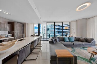 480 NE 31st St in Miami, FL - Building Photo - Building Photo