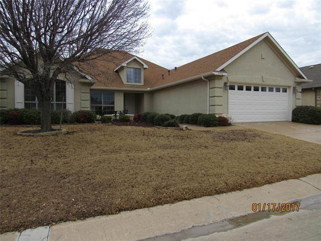 9716 Grandview Dr in Denton, TX - Building Photo