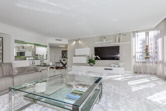 3120 S Ocean Blvd in Palm Beach, FL - Building Photo - Building Photo