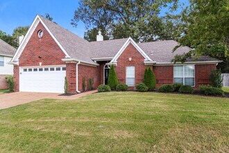 170 Oaksedge Dr in Oakland, TN - Building Photo - Building Photo