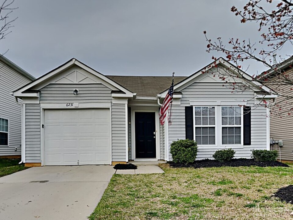 6231 Salamander Run Ln in Charlotte, NC - Building Photo