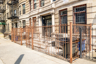 277 Albany Ave in Brooklyn, NY - Building Photo - Building Photo