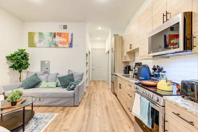 1111 Shepherd Dr, Unit SI ID1380754P in Houston, TX - Foto de edificio - Building Photo