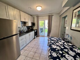 1292 Argyle Rd in Windsor, ON - Building Photo
