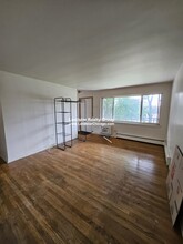 4909 N Pulaski Rd in Chicago, IL - Building Photo - Building Photo