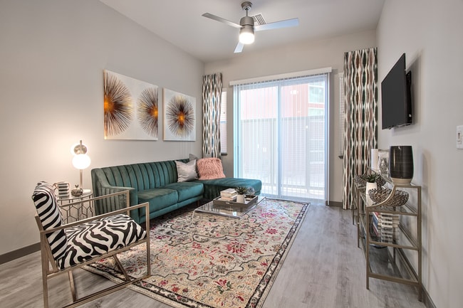 Jade Apartments in Las Vegas, NV - Building Photo - Building Photo