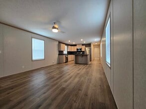 52758 S Yorktown Ct in New Baltimore, MI - Building Photo - Building Photo