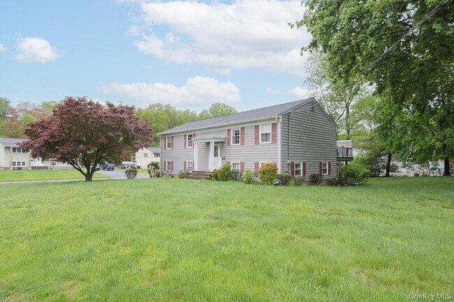 12 Gerken Dr, Unit 677 in New City, NY - Building Photo - Building Photo