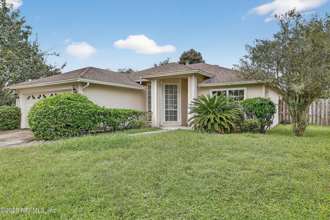 12799 Glade Springs Dr S in Jacksonville, FL - Building Photo