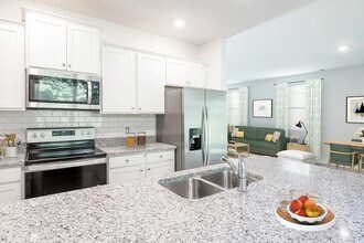 192 Coby Ln in Richmond Hill, GA - Building Photo - Building Photo