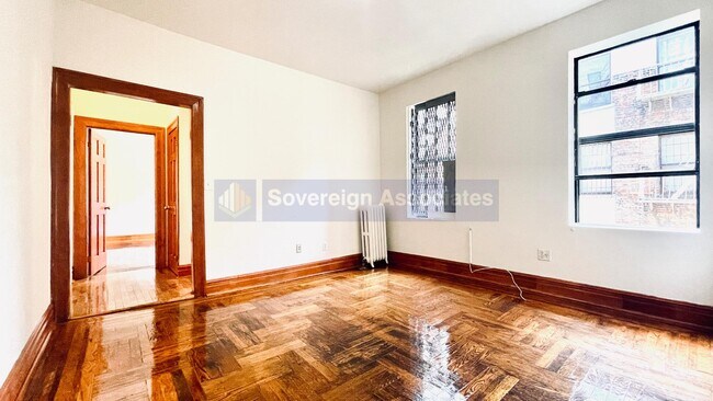 64 W 108th St in New York, NY - Building Photo - Building Photo