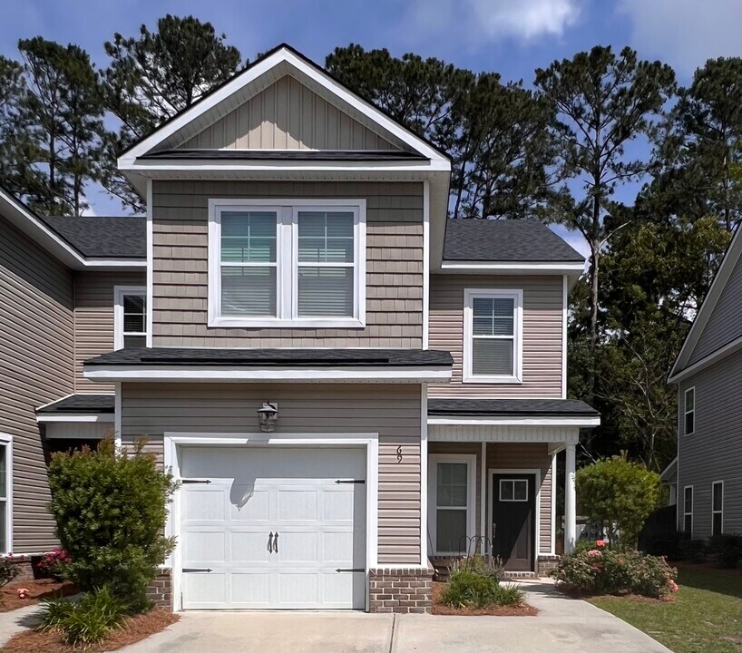 69 Ainsdale Dr in Richmond Hill, GA - Building Photo