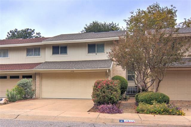 property at 2933 Country Pl Cir