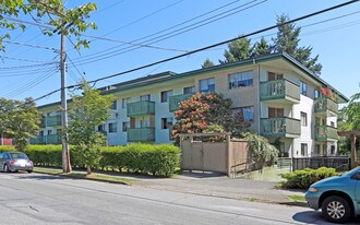 Rosemont Manor in Vancouver, BC - Building Photo