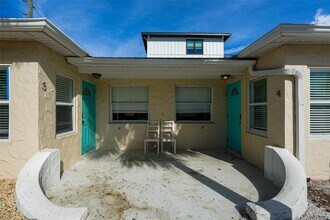 115 145th Ave in Madeira Beach, FL - Foto de edificio - Building Photo