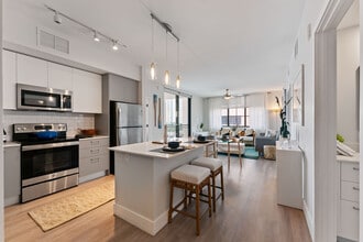 Marina del Viento in Sunny Isles Beach, FL - Building Photo - Building Photo