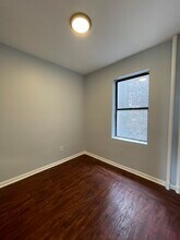 6 Bergen Ave, Unit 26 Second floor in Jersey City, NJ - Building Photo - Building Photo