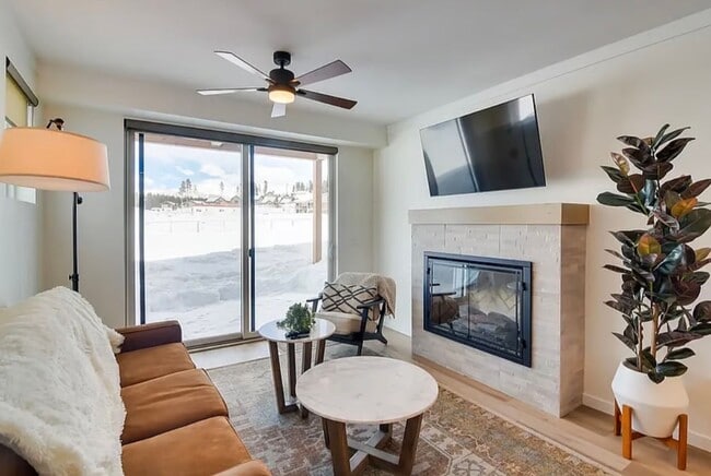 property at 321 W Meadow Mile