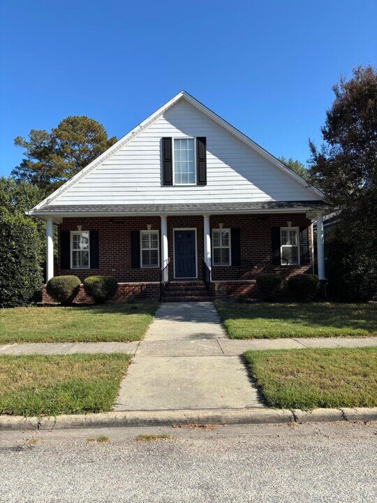 3113 Mayflower Ln in Sumter, SC - Building Photo