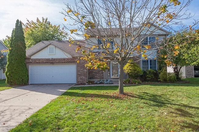 property at 3207 Foxway Ct